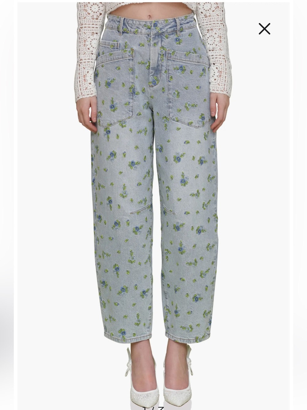 NWT Avec Les Filles Floral Embroidered Relaxed Tapered Jeans Size 24